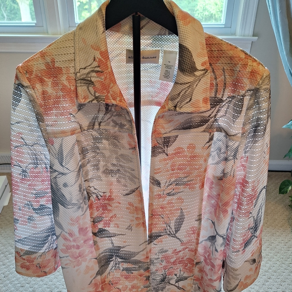 NWT Alfred Dunner Lightweight Floral Jacket Size 14